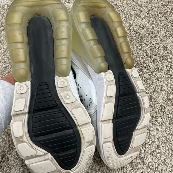 Nike Air Max 270 size 9.5 - Picture 4 of 6